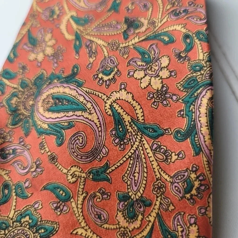 ART Classic Paisley Red Green Yellow JACQUARD WOVEN 100% Silk Men's Tie Necktie